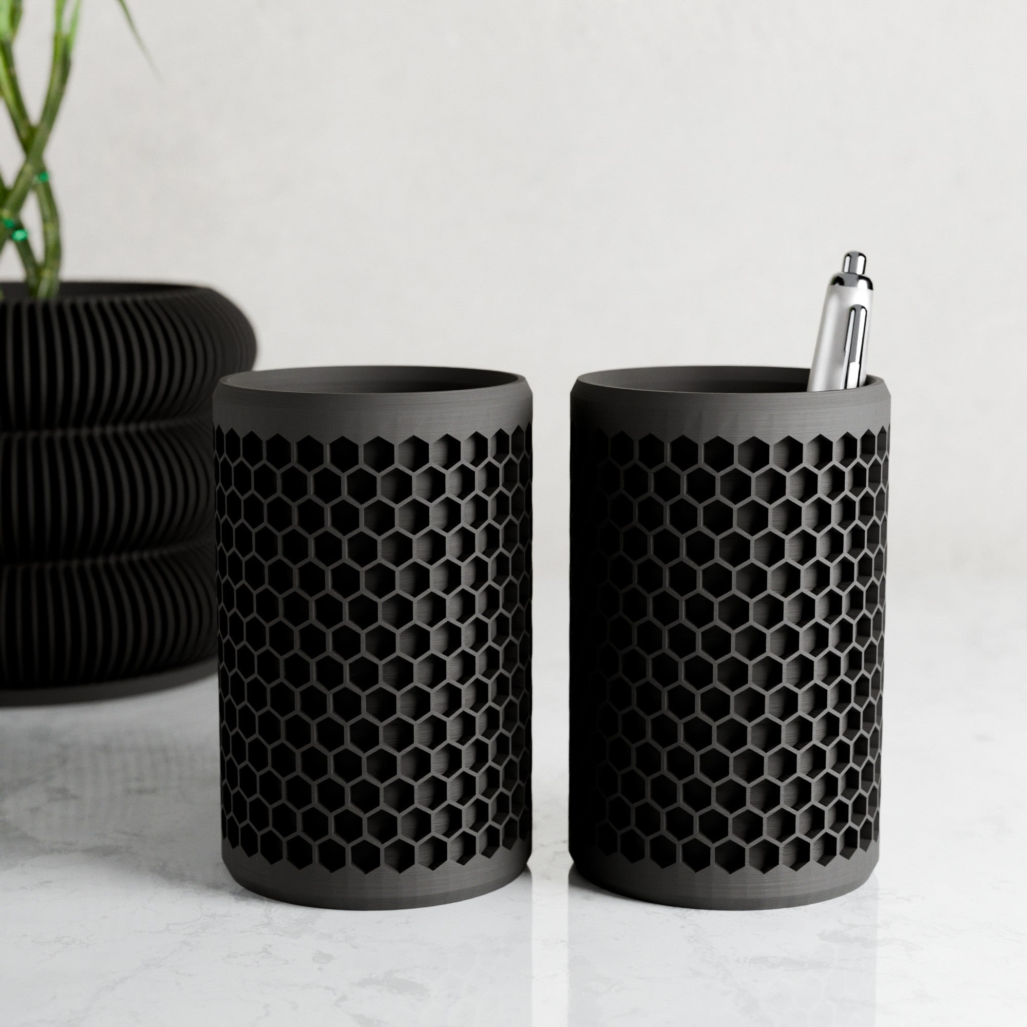Porte-crayon Honeycomb au design alvéolé — vue principale