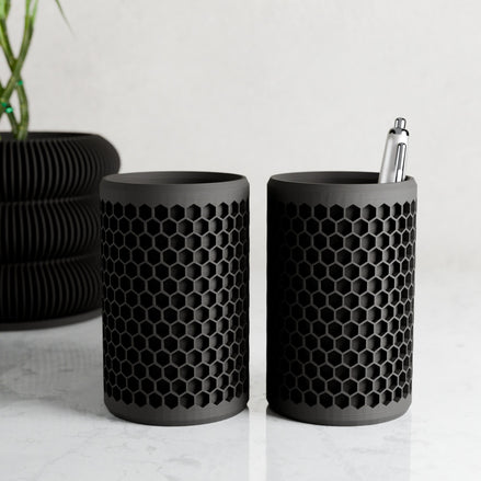 Porte-crayon Honeycomb au design alvéolé — vue principale