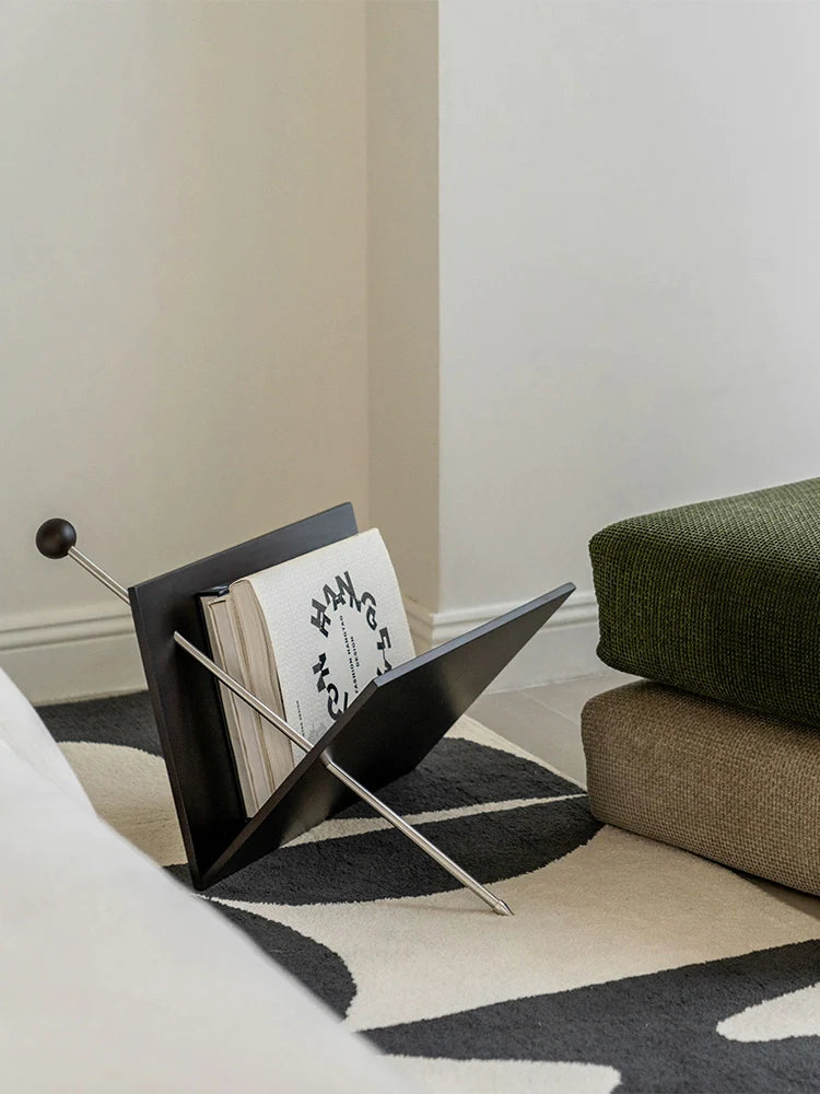 Porte-revue en bois de cerisier et acier au design Mid-Century moderne — vue 1
